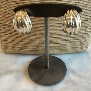 Vintage clip earrings